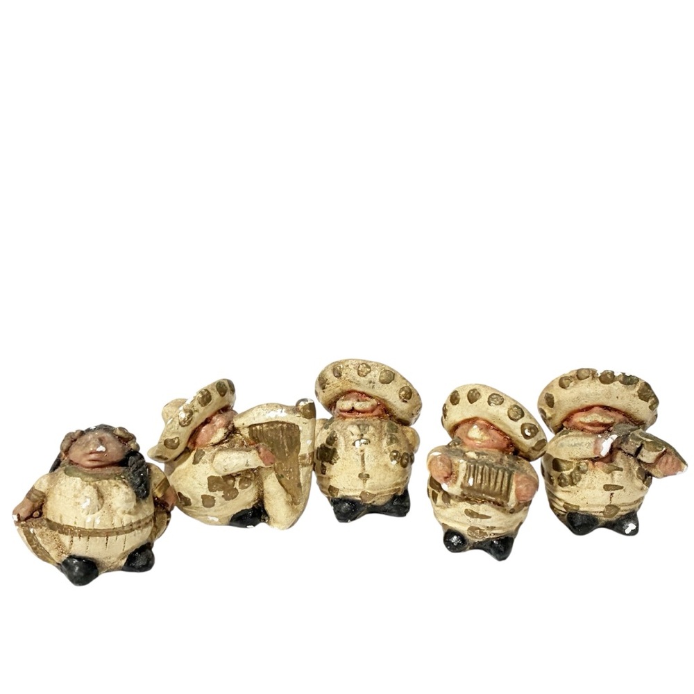 Vintage Mariachi Mexican‎ Folk Art Chalk Ware Figurine 5 Piece Band